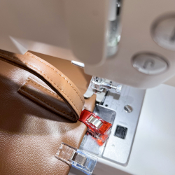 Coudre ensemble le sac et la doublure