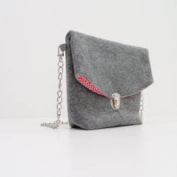 Fixer la chaîne au sac