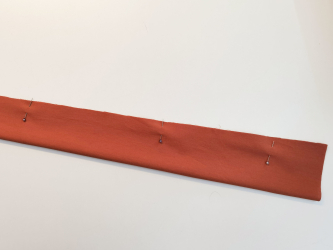 Coudre la ceinture à nouer