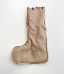Coudre ensemble les deux bottes