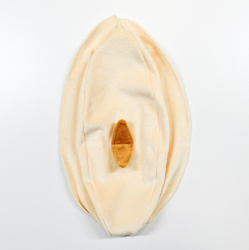 Flügel, Füsschen, Schnabel und Augen anbringen