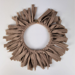 Nouer les bandes de tissu