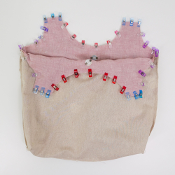 Fixer les sangles au sac