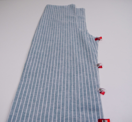 Coudre les bords intérieurs du pantalon