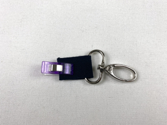 Karabiner anbringen