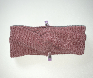 Superposer les coutures puis les relier