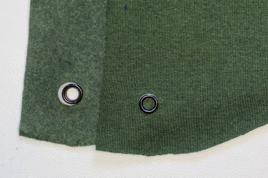 Variante Kapuze mit Ösen: Teil 2