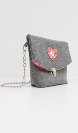 Coudre le sac en feutrine Marie