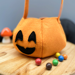 Coudre une citrouille d'Halloween