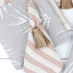 Coudre ourlet angle serviette Pâques