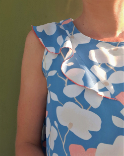 Luftiges Sommertop mit Volants