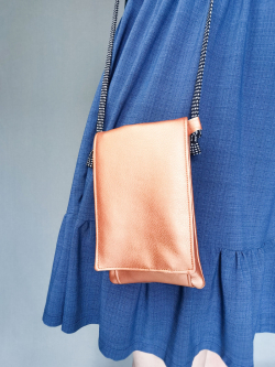 Coudre un mini sac téléphone portable
