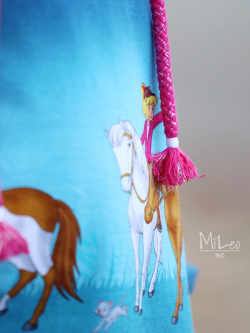 DIY embellir un cordon sweat