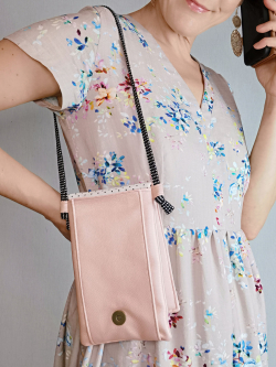 Coudre un mini sac téléphone portable