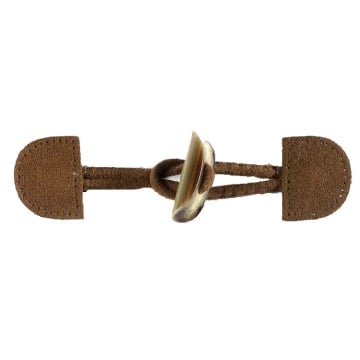 Dufflecoat fastener light brown