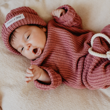 Patron bonnet bébé pdf et enfant pdf Fino & Stitch, en allemand