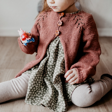 Patron tricot cardigan enfant pdf Edla Kofte Appelbanne Design, en allemand