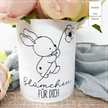 Fichier modèle broderie Lapin et fleurs Beemybear