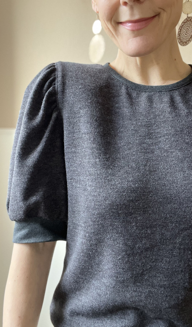 Gemütlich & schick: BELLE Strickshirt mit Bündchen!