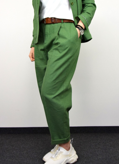 Hose mit Bundfalten