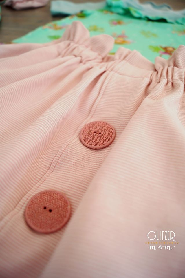 Bouton couture chanvre et polyester recyclé 28 mm, 2 trous rose (0046)