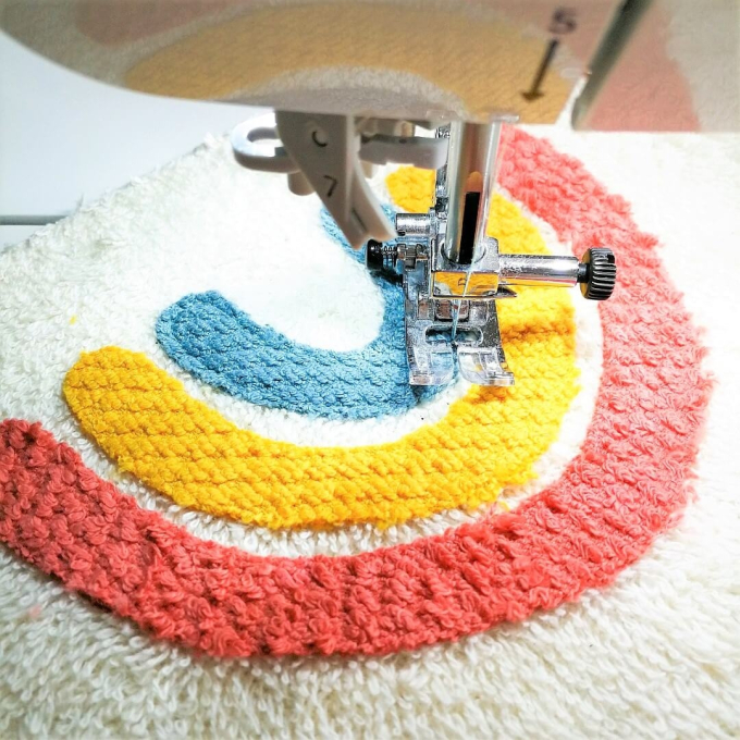 Patch écusson blason à imprimer pdf Arc-en-ciel & nuage von Lange Hand