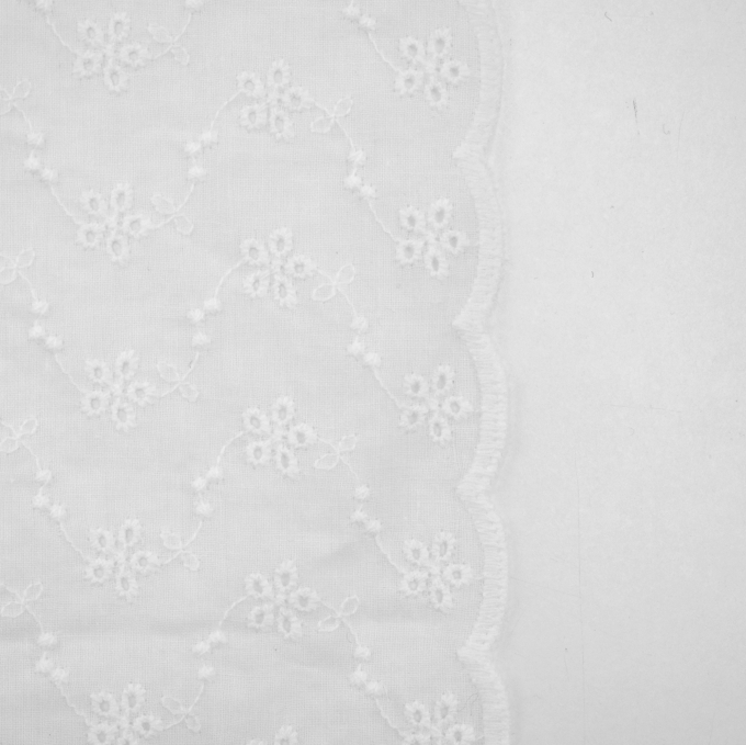 Katoen-broderie Tiny Flowers, wit