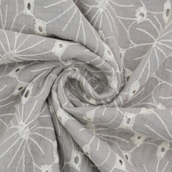 Tissu double gaze de coton Fleurs broderie Lara, taupe