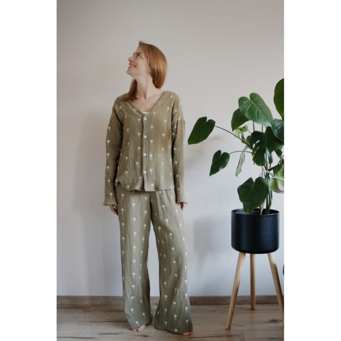 Katoenen mousseline broderie palmen, licht olijfgroen