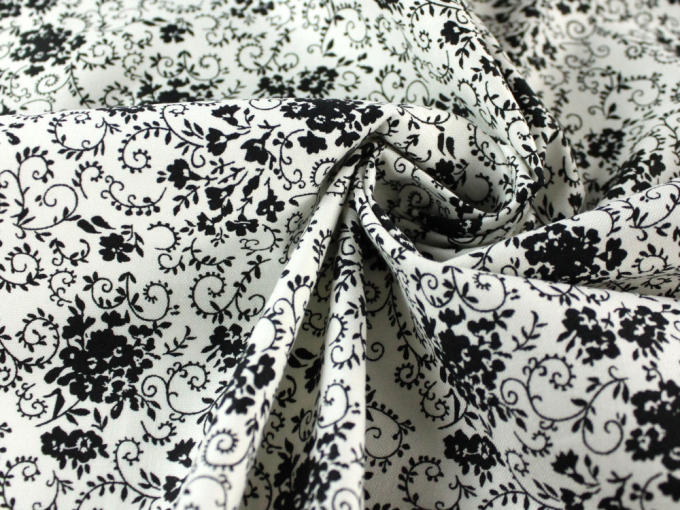 Cotton-fabric Cottage Tendrils, white black