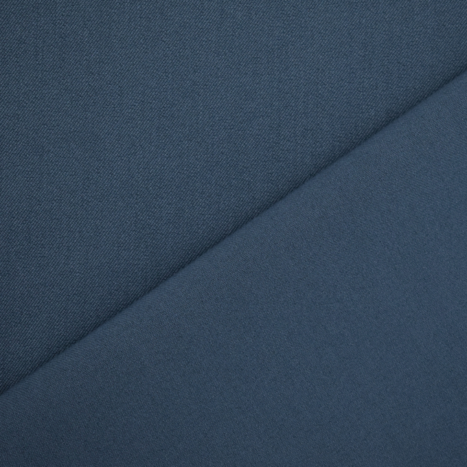 Tissu gabardine bi stretch. Bleu denim foncé