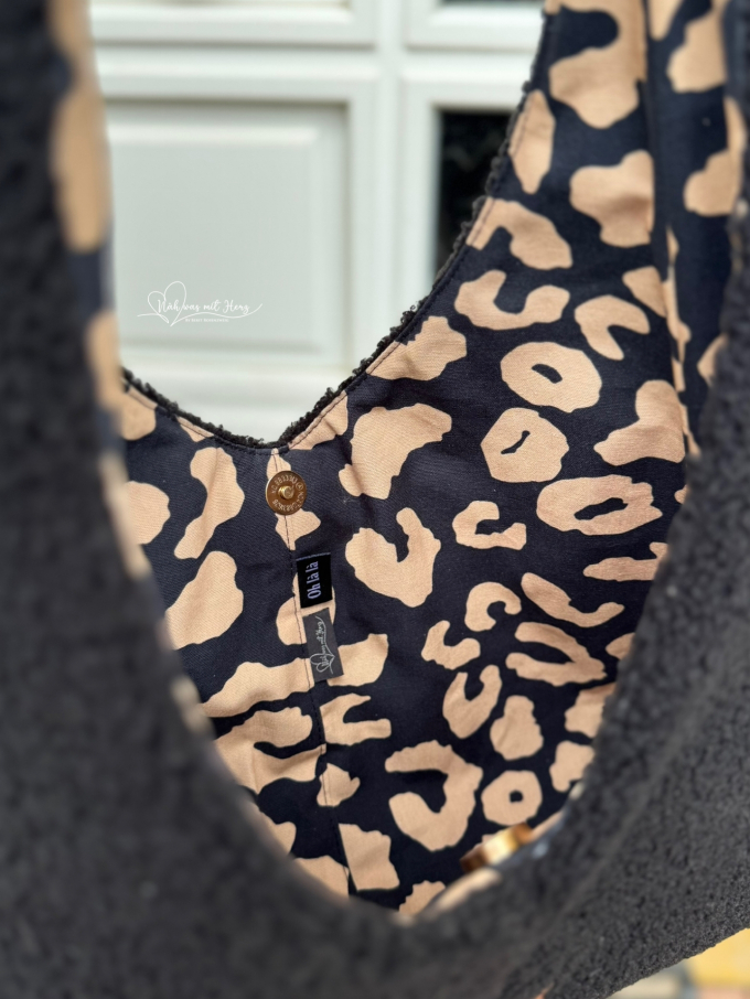 Canvas Leopard, black