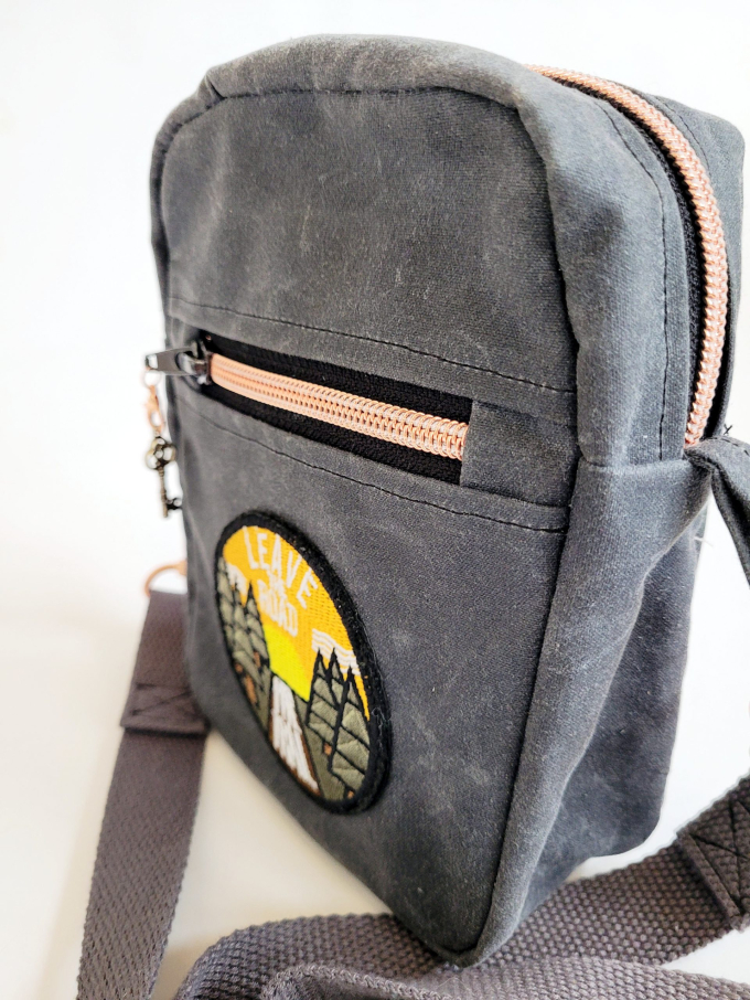 E-Book AnniNanni Crossbody-Bag, duits
