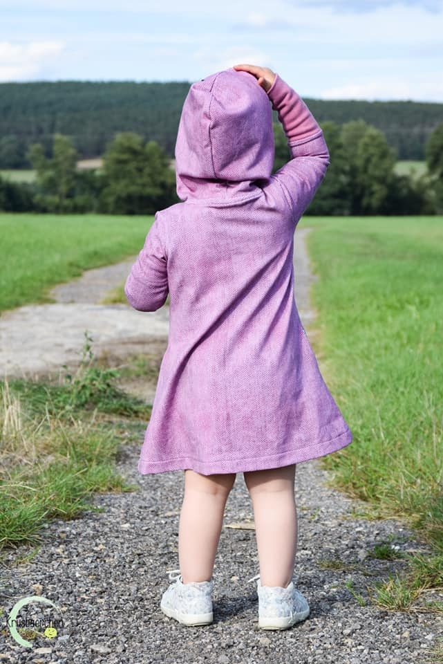 Patron robe à capuche enfant pdf Ba.binaa Patterns, en allemand