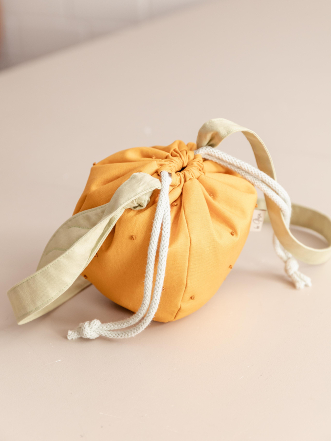 E-Book byGesa Orange-Bag, english
