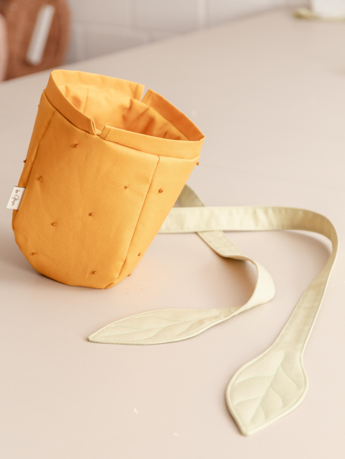 E-Book byGesa Orange-Bag, english