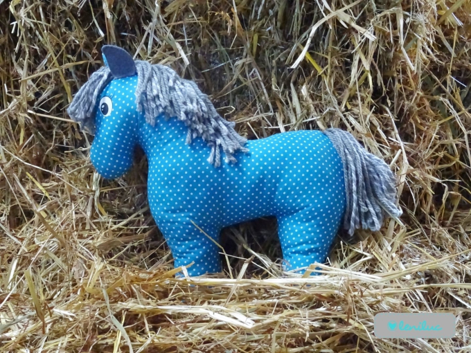 Patron coussin cervical Cheval / Licorne pdf CoelnerLiebe, en allemand