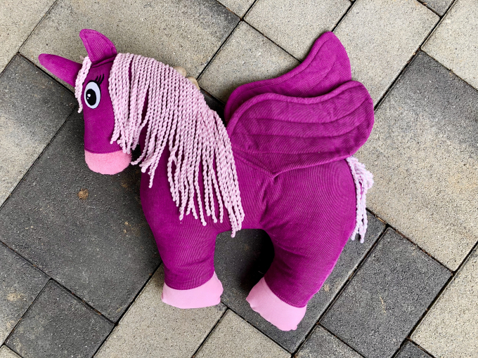 Patron coussin cervical Cheval / Licorne pdf CoelnerLiebe, en allemand