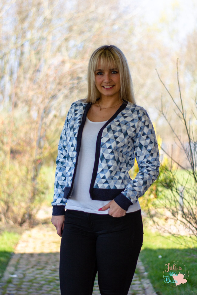 Patron cardigan femme pdf Varenne drei eM's, en allemand