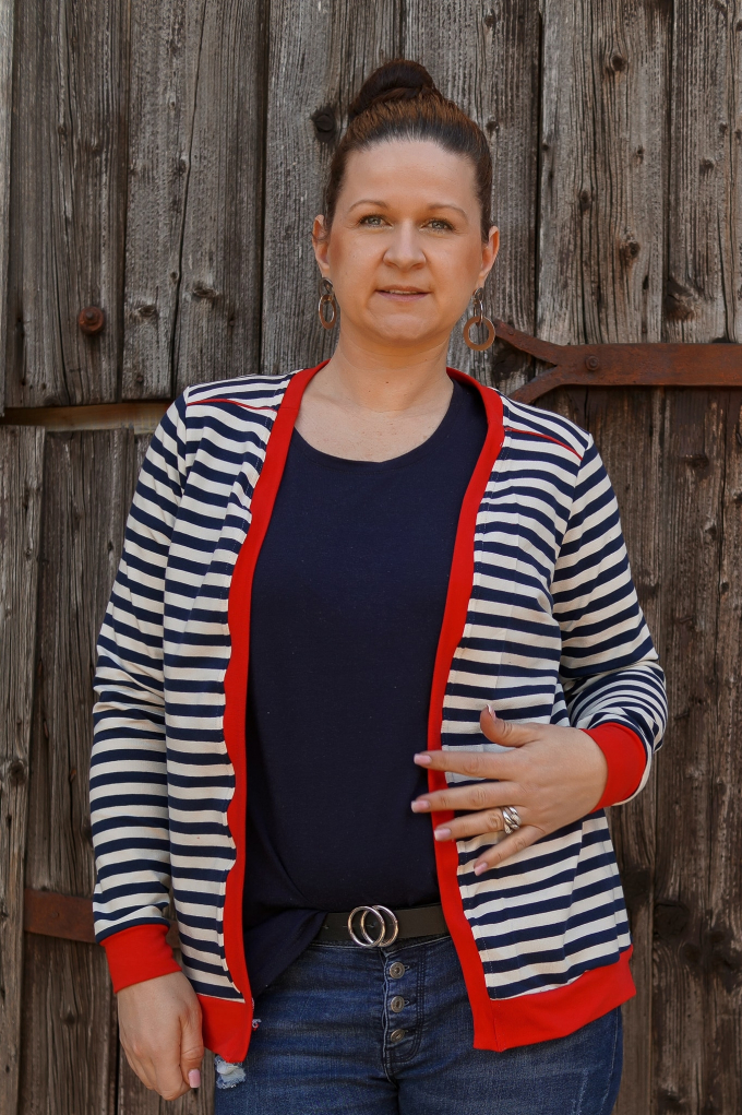 Patron cardigan femme pdf Varenne drei eM's, en allemand