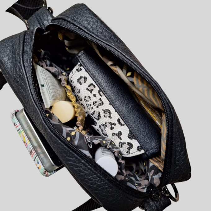 E-book drei eM's Crossbag TROGEN, Duits