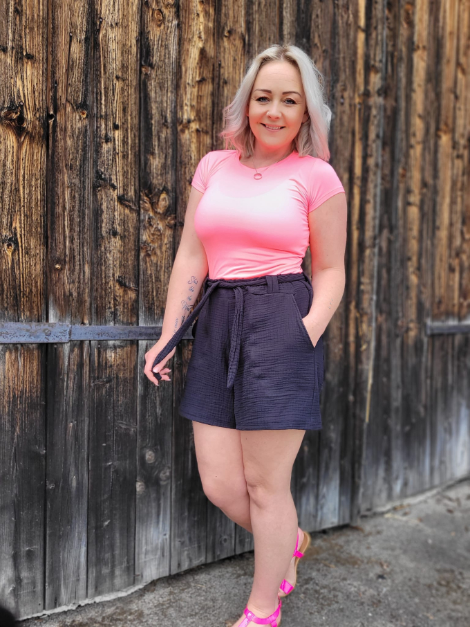 E-book drei eM's Dames Shorts Naila, Duits
