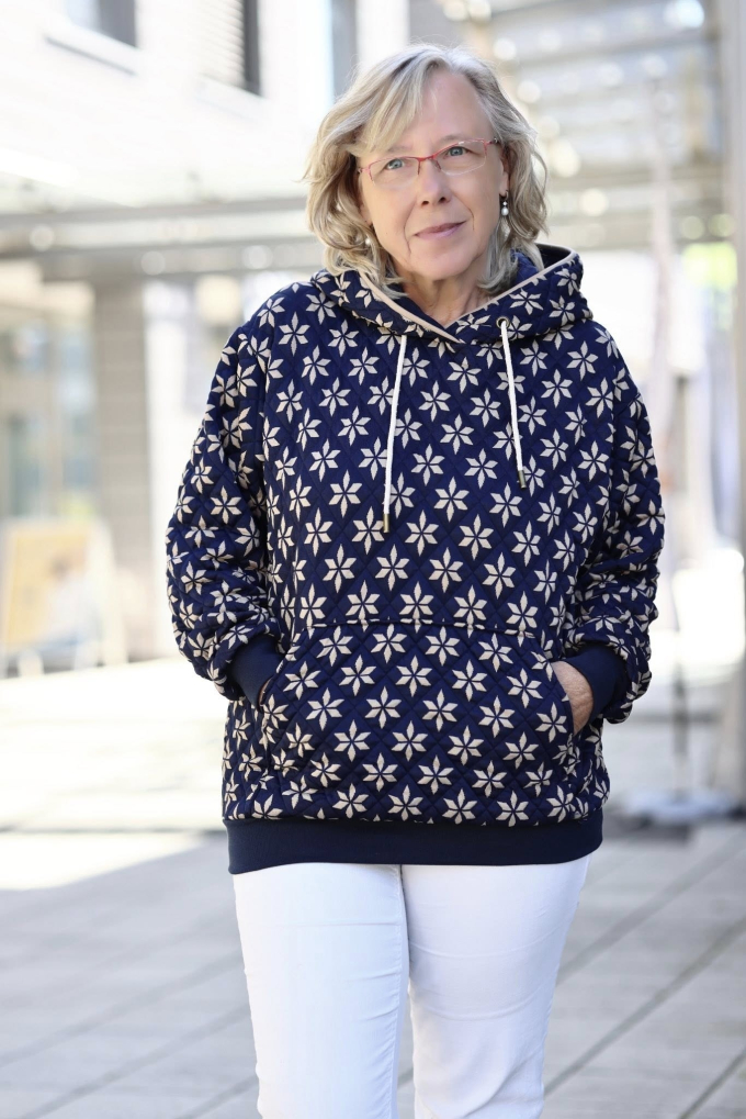E-Book drei eM's Hoodie MELFI, german