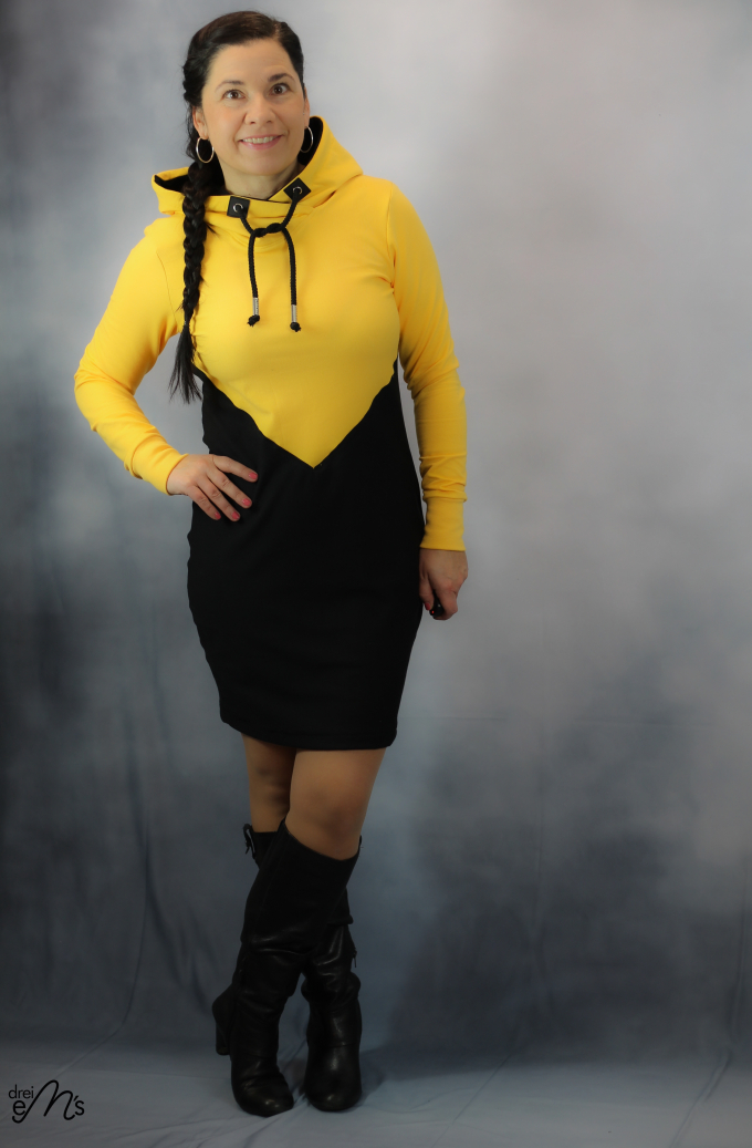 E-Book drei eM's Hoodiekleid Udine