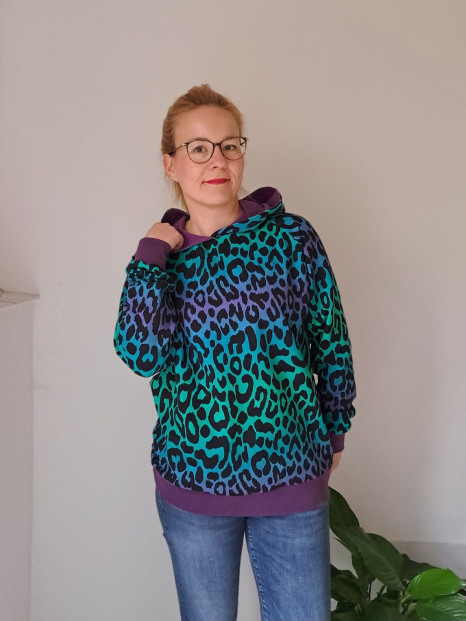 E-book drei eM's Longhoodie Larino, Duits