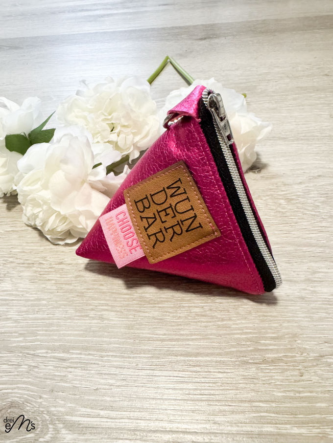 E-Book drei eM's Pyramidenbag Sutri, german