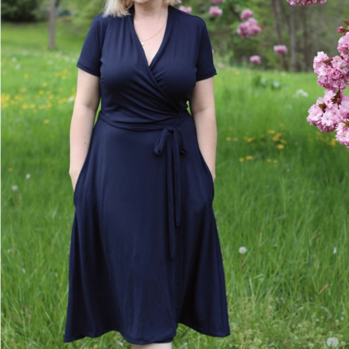 Patron robe cache-coeur femme pdf Aurora Erbsünde, en allemand