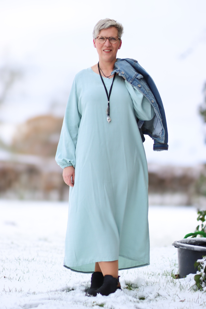 E-Book Erbsünde Kleid mit Schleife MARGARIDA