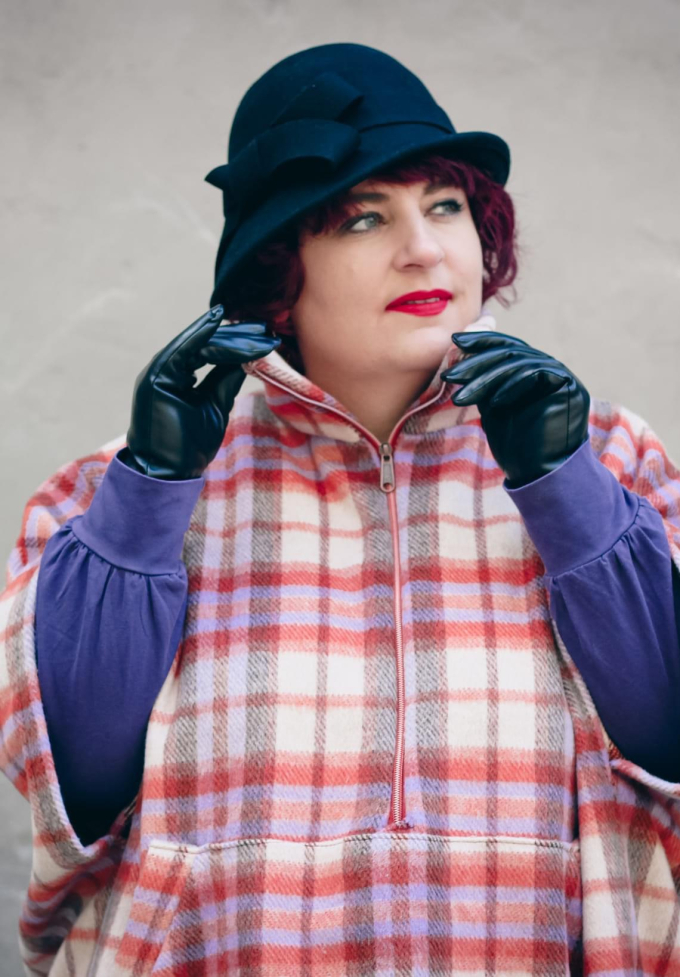 E-book Erbsünde Oversize Poncho Hera, Duits