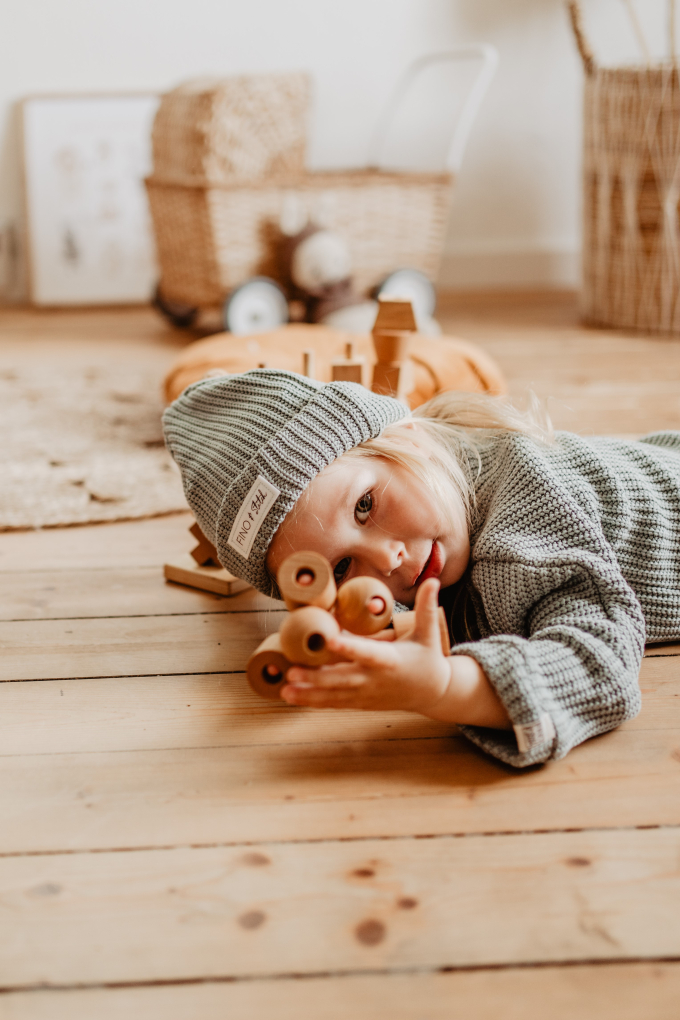 Patron bonnet bébé pdf et enfant pdf Fino & Stitch, en allemand